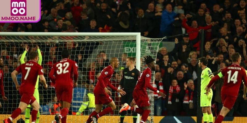 Tận dụng lợi thế sân bãi và thời tiết